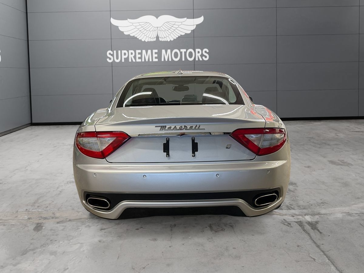 Used 2010 Maserati GranTurismo S RWD image 6