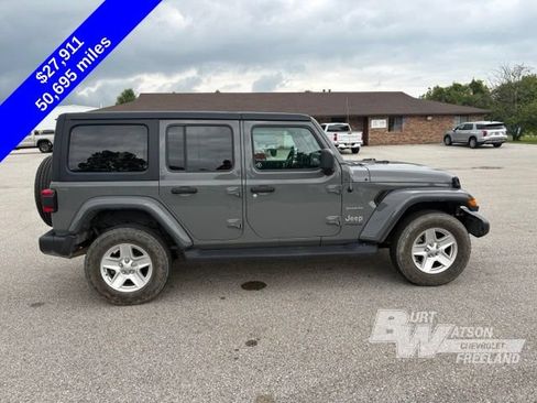 Used 2021 Jeep Wrangler Unlimited Sahara w/ Uconnect 4C Nav & Sound Group AWD/4WD image 7