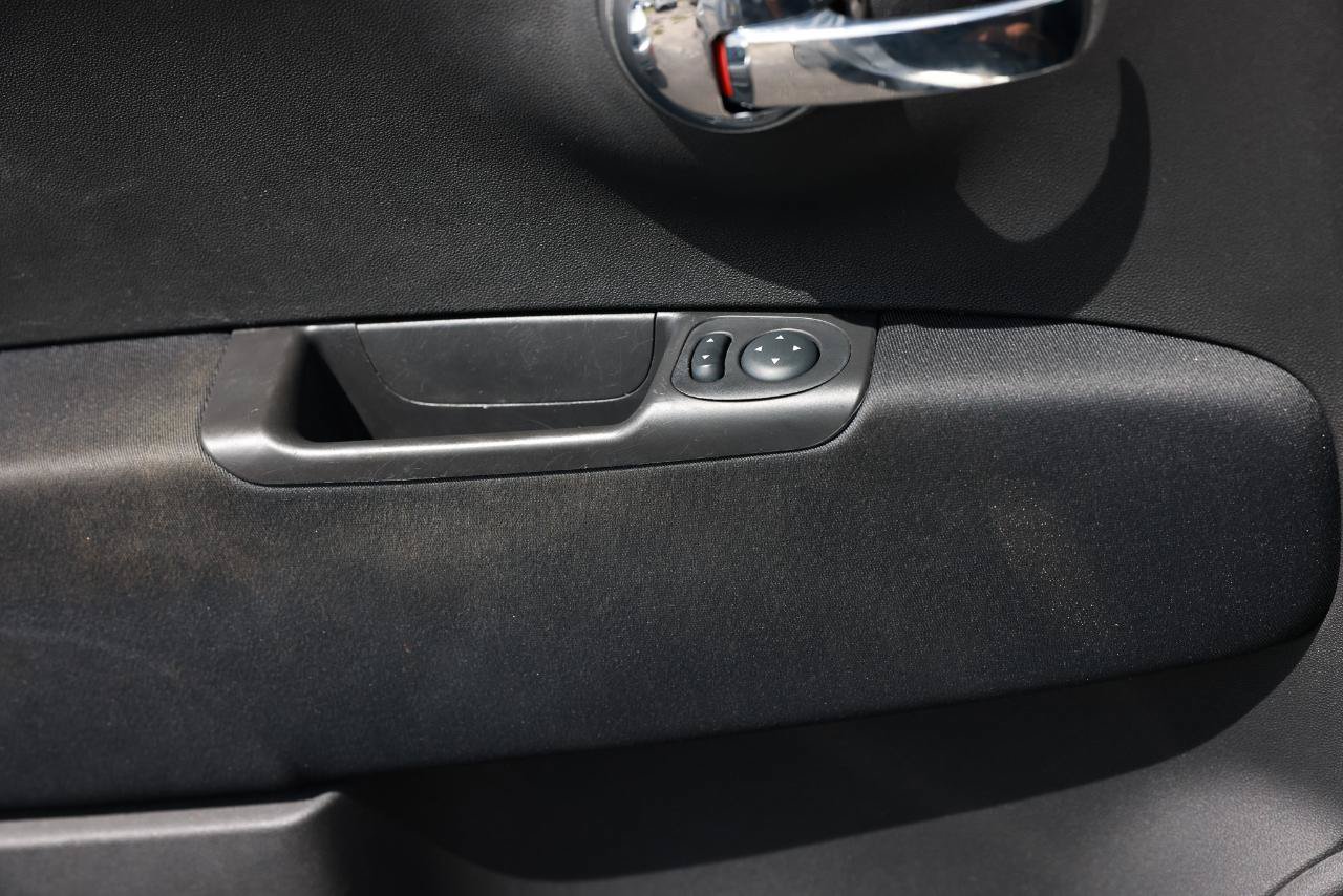 Used 2013 FIAT 500 Pop FWD image 38