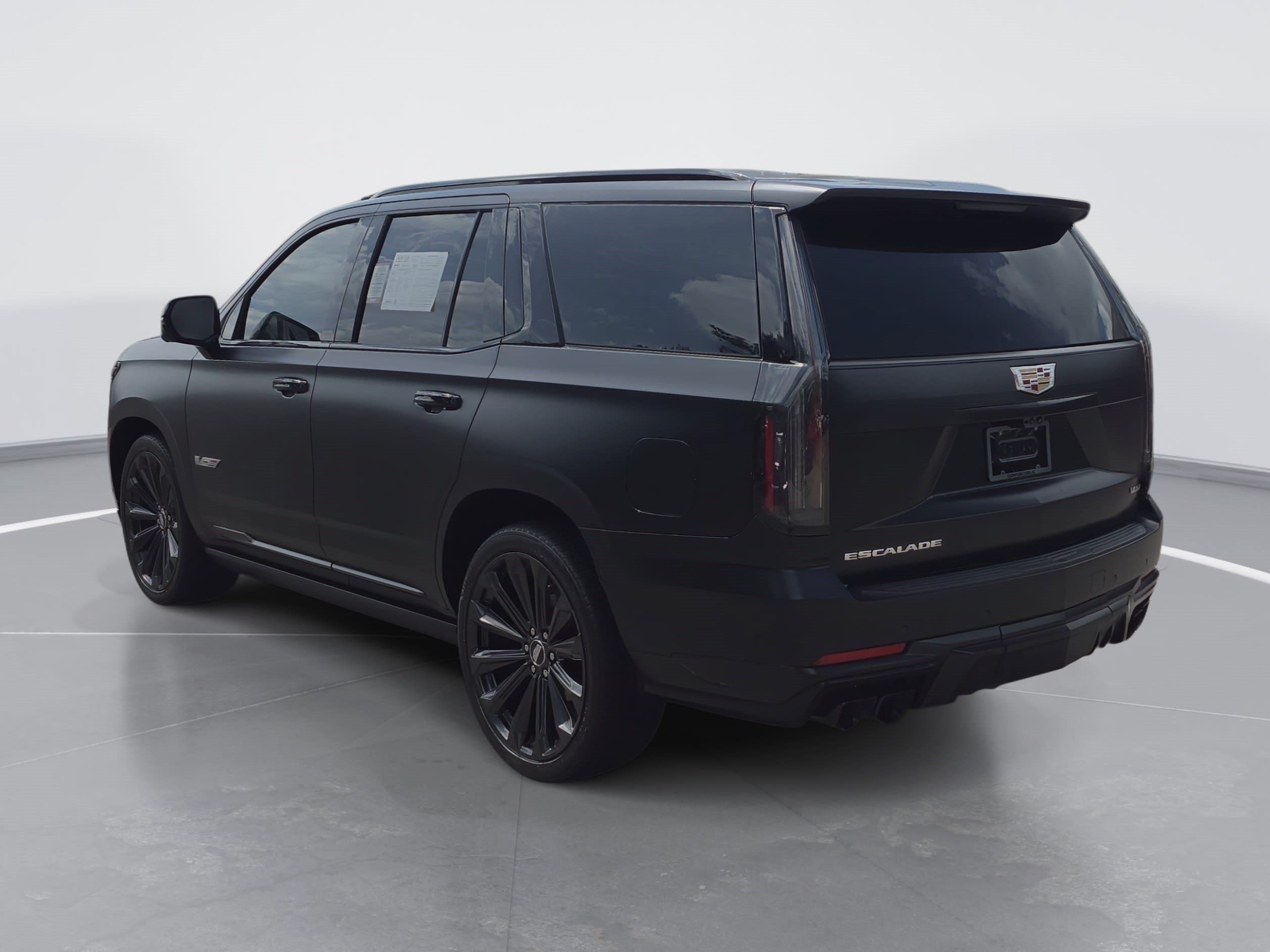 Certified 2025 Cadillac Escalade V AWD/4WD image 5