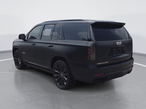 Used 2025 Cadillac Escalade V AWD/4WD image 5