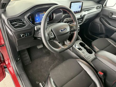 Used 2025 Ford Escape ST-Line AWD/4WD image 8