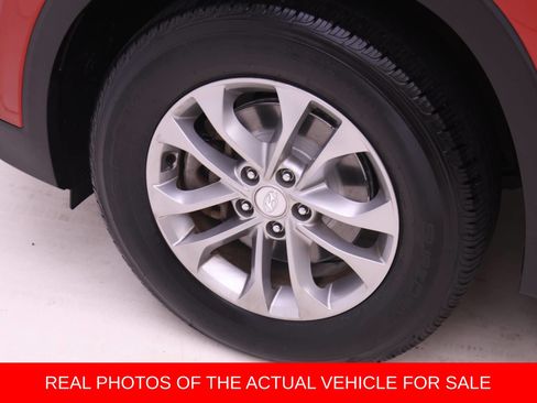 Used 2019 Hyundai Santa Fe SE FWD image 16