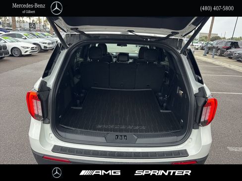 Used 2025 Ford Explorer ST-Line image 6