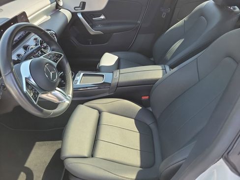 Used 2025 Mercedes-Benz CLA 250 4MATIC image 18