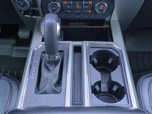 Used 2020 Ford F150 Lariat image 12