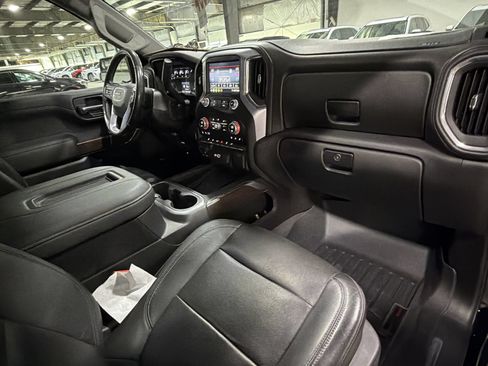 Used 2019 GMC Sierra 1500 SLT AWD/4WD image 31