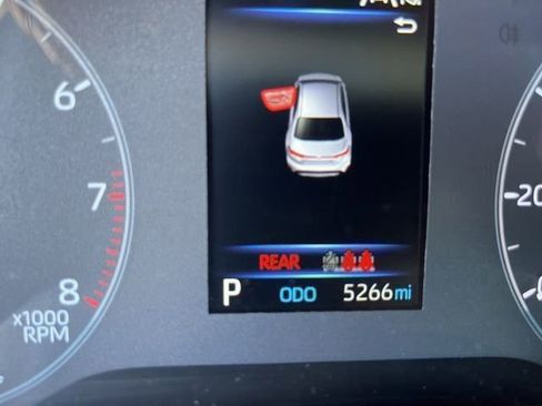 Used 2025 Toyota Corolla LE image 13