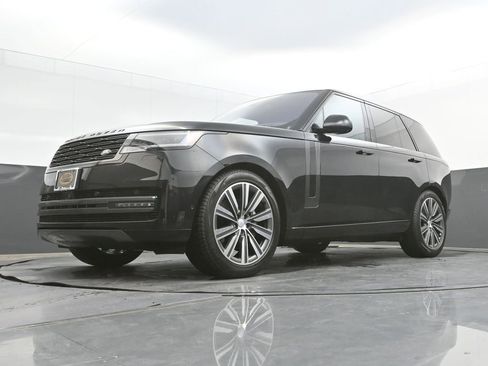 Used 2023 Land Rover Range Rover SE AWD/4WD image 40