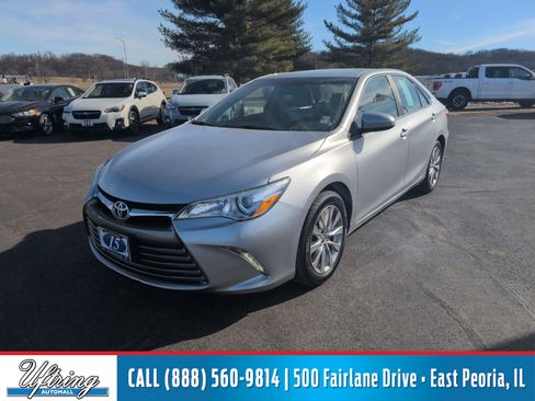 Used 2015 Toyota Camry XLE image 1
