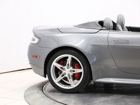 Used 2016 Aston Martin V8 Vantage S RWD image 41