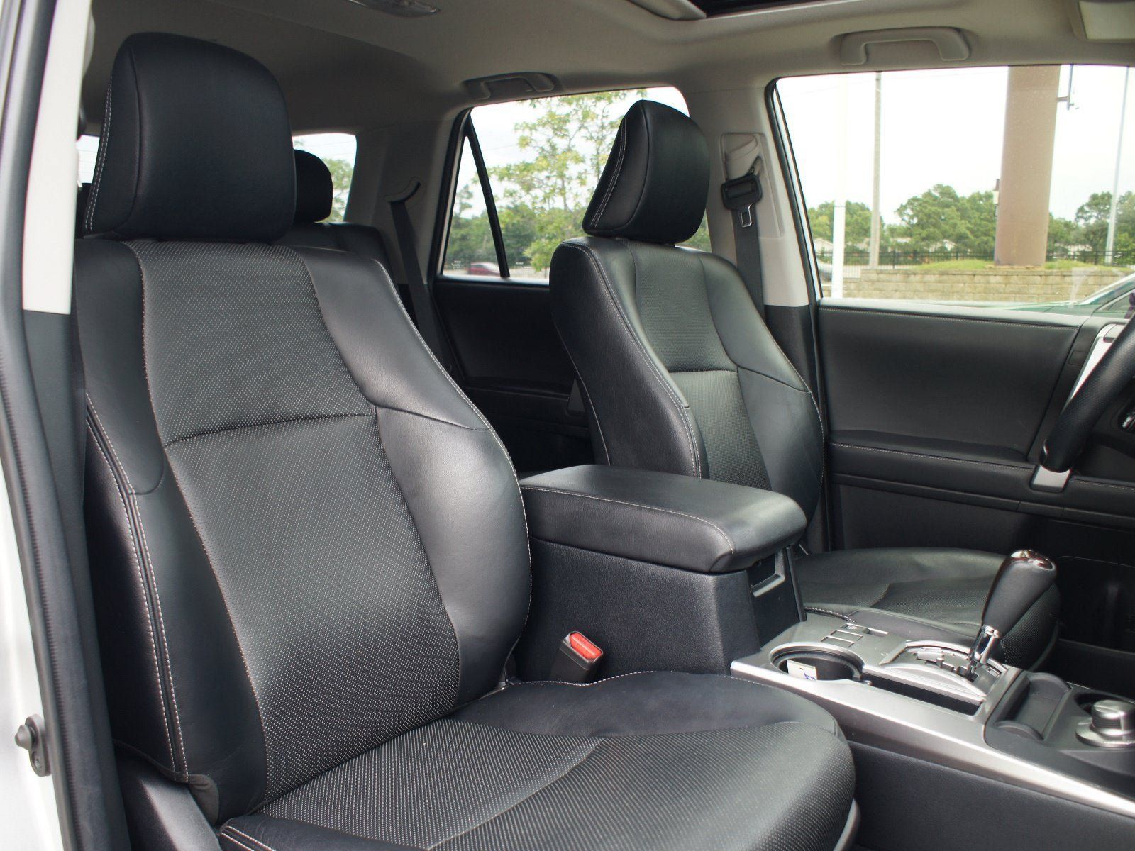 Used 2024 Toyota 4Runner Limited AWD/4WD image 24