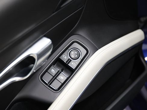 Used 2021 Porsche 718 Cayman RWD image 13