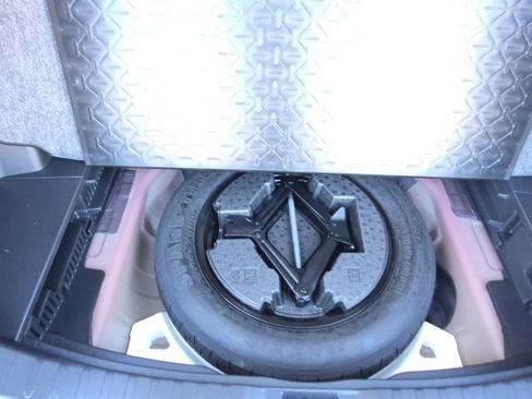 Used 2021 Toyota RAV4 LE w/ Carpet Mat Package (TMS) AWD/4WD image 37