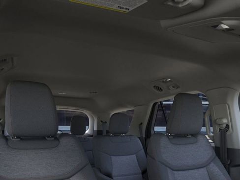 New 2026 Ford Explorer Active image 22