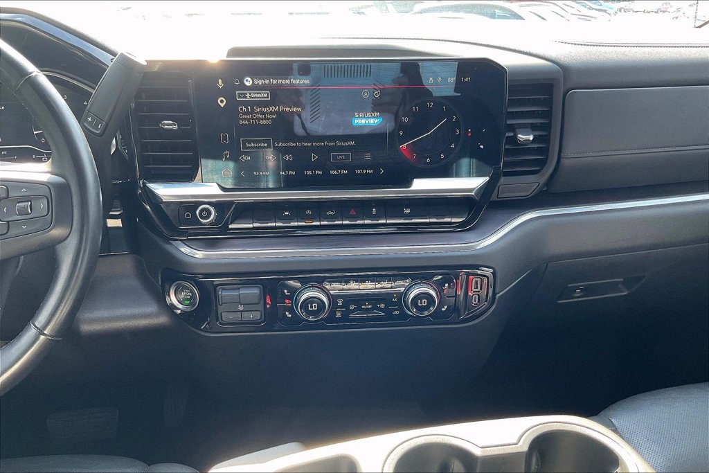 Used 2025 GMC Sierra 1500 SLT AWD/4WD image 8