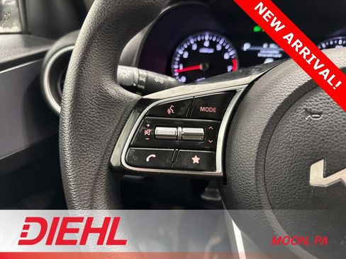 Used 2022 Kia Forte LXS image 21