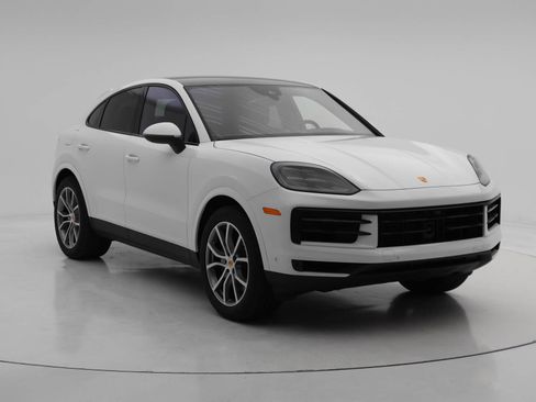 Used 2024 Porsche Cayenne Coupe image 6