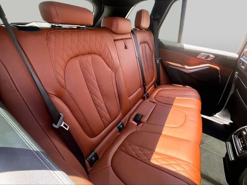 Used 2023 BMW X5 sDrive40i w/ M Sport Package RWD image 18