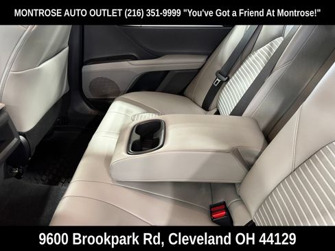 Used 2022 Toyota Camry SE w/ Convenience Package FWD image 35
