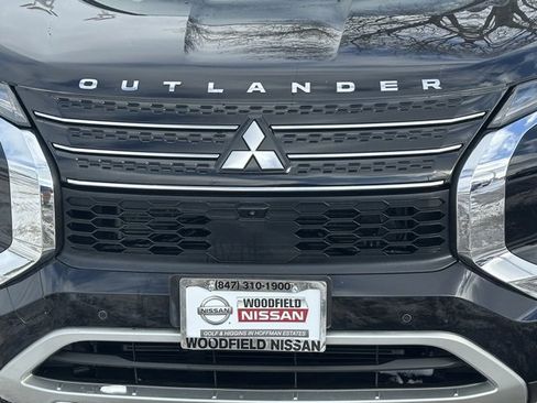 Used 2022 Mitsubishi Outlander SE image 9