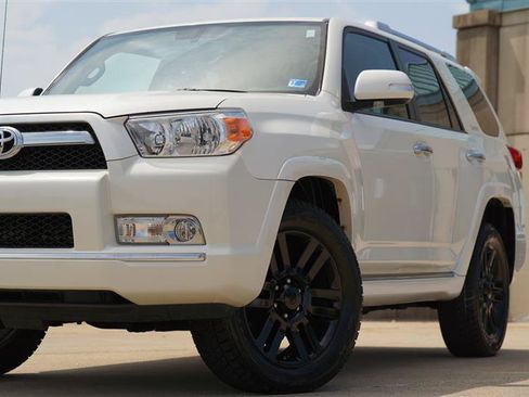 Used 2013 Toyota 4Runner Limited AWD/4WD image 13
