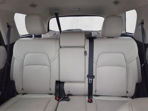 Used 2023 Nissan Pathfinder SL image 23