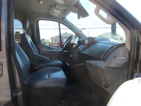 Used 2016 Ford Transit 350 XL image 10