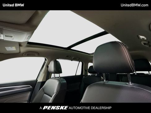 Used 2023 Volkswagen Atlas SEL R-Line image 12