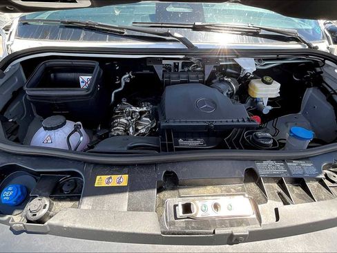 New 2025 Mercedes-Benz Sprinter 2500 image 16