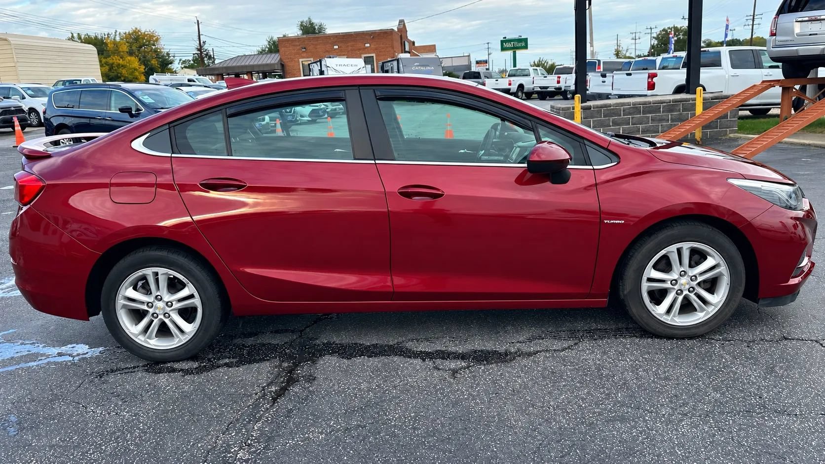 Used 2018 Chevrolet Cruze LT FWD image 6