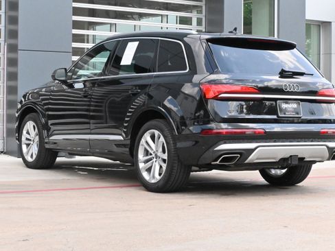 Certified 2025 Audi Q7 3.0T Premium w/ Convenience Package image 7