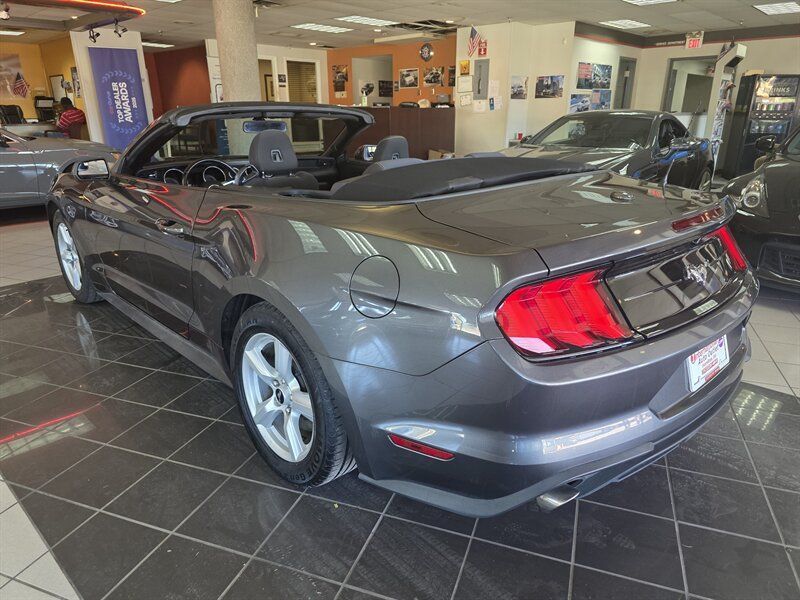 Used 2019 Ford Mustang Convertible RWD image 30