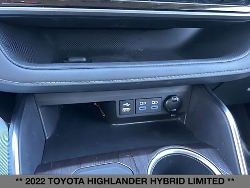 Used 2022 Toyota Highlander Limited image 26