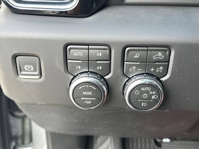New 2026 GMC Sierra 2500 Denali Ultimate AWD/4WD image 32