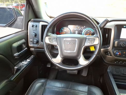 Used 2017 GMC Sierra 1500 Denali w/ Denali Ultimate Package AWD/4WD image 18