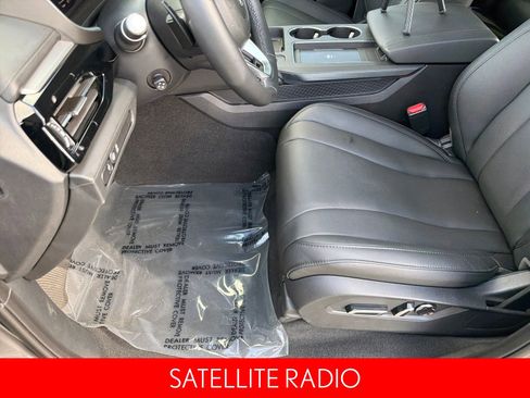 Used 2025 Acura MDX SH-AWD image 19