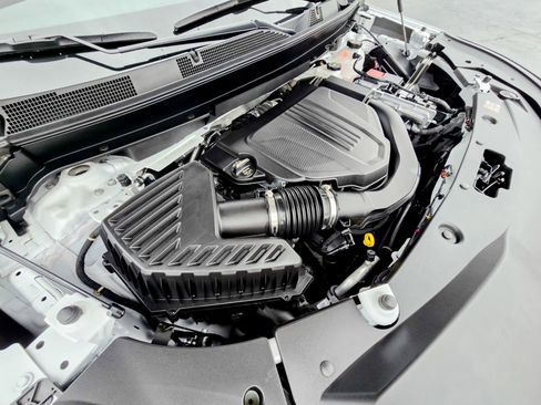 Used 2025 Buick Enclave Sport Touring image 50