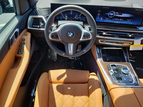 New 2026 BMW X5 xDrive40i w/ Executive Package AWD/4WD image 11