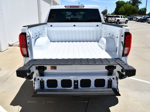 New 2026 GMC Sierra 1500 Elevation AWD/4WD image 10