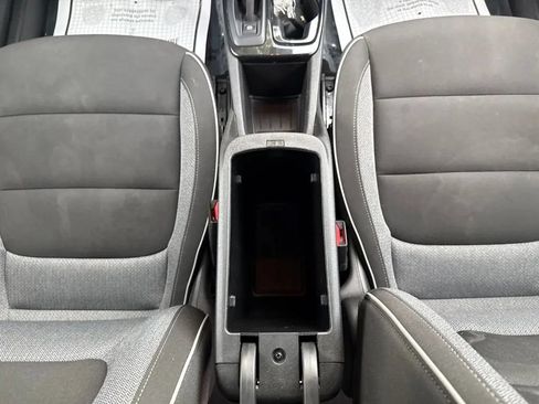 Used 2025 Chevrolet TrailBlazer LT FWD image 30