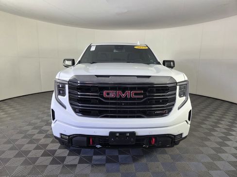 Used 2023 GMC Sierra 1500 AT4 AWD/4WD image 3