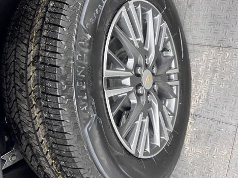 New 2026 Chevrolet Traverse LT w/ Driver Confidence Package image 17