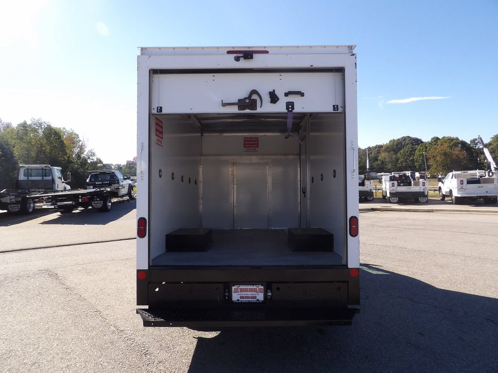 Used 2022 Ford Transit 350 DRW RWD image 38