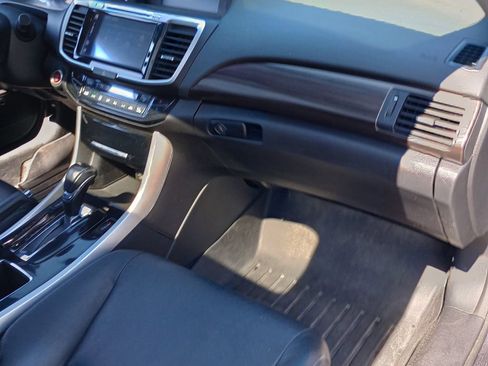 Used 2017 Honda Accord EX-L image 22