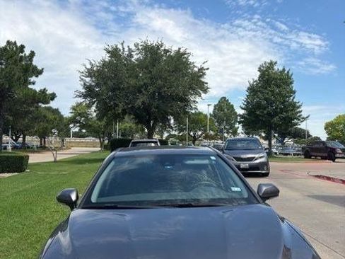 Used 2023 Toyota Camry SE w/ Cold Weather Package FWD image 3