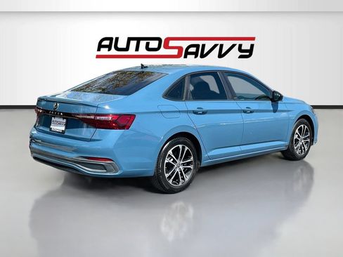 Used 2025 Volkswagen Jetta Sport FWD image 7