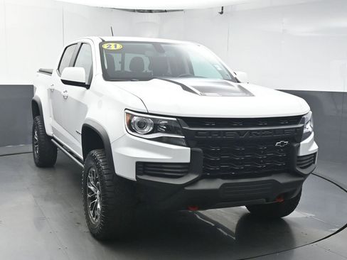 Used 2021 Chevrolet Colorado ZR2 image 2