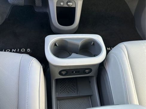 Certified 2024 Hyundai Ioniq 5 Limited AWD/4WD image 17