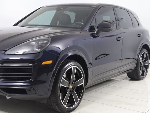 Used 2022 Porsche Cayenne Platinum Edition w/ Premium Package Plus AWD/4WD image 64